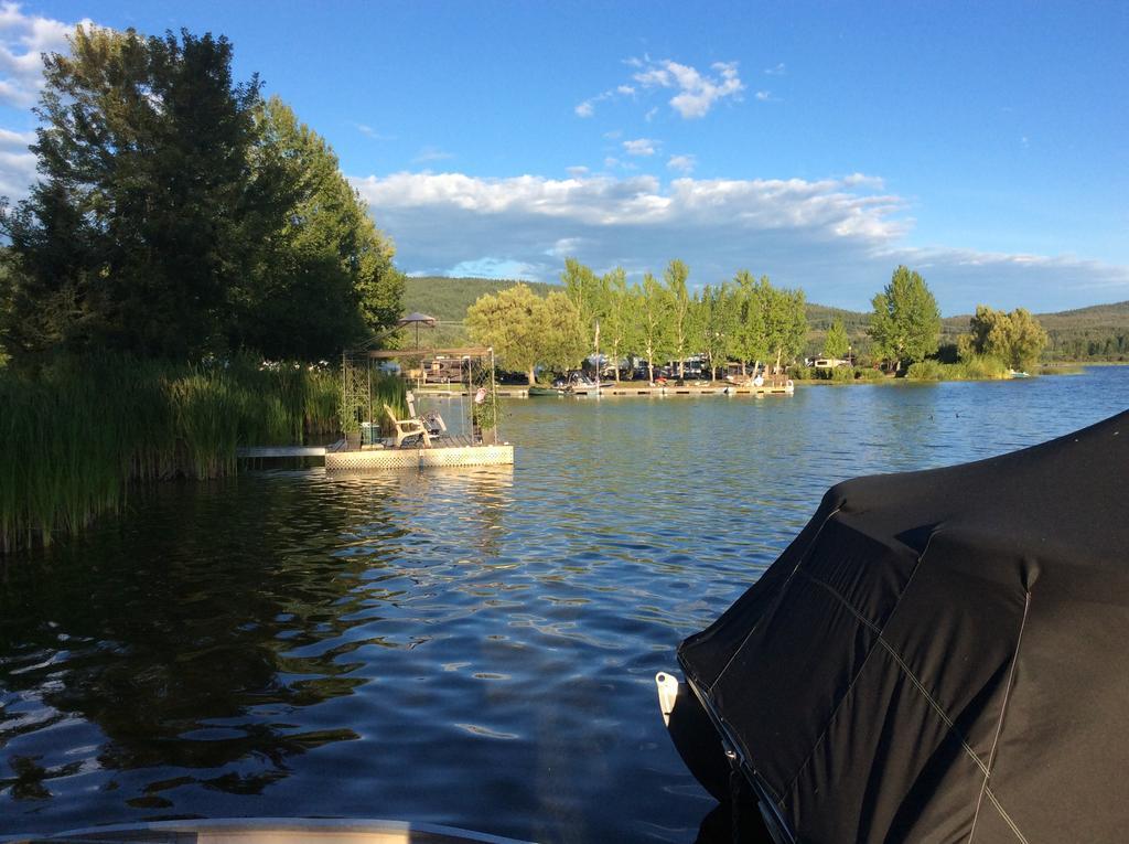 Robert'S Roost Rv Park Resort クイネル エクステリア 写真